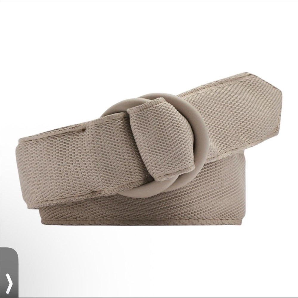 NWT PETER MILLAR CROWN
CRAFTED PERFORMANCE O-RING
BELT KHAKI Size XL